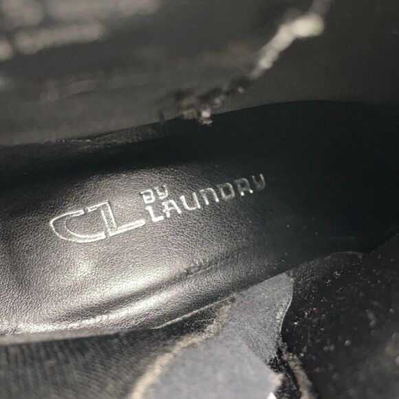 Chinese Laundry Black Faux Leather Heeled Pointed Toe Booties (Size: 7) - Picture 9 of 16